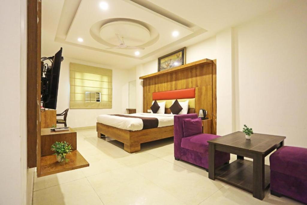 ניו דלהי Hotel Urban Luxury מראה חיצוני תמונה